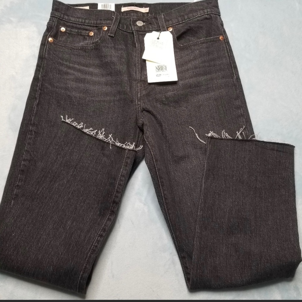 Premium wedgie straight Levi dark wash jeans 29